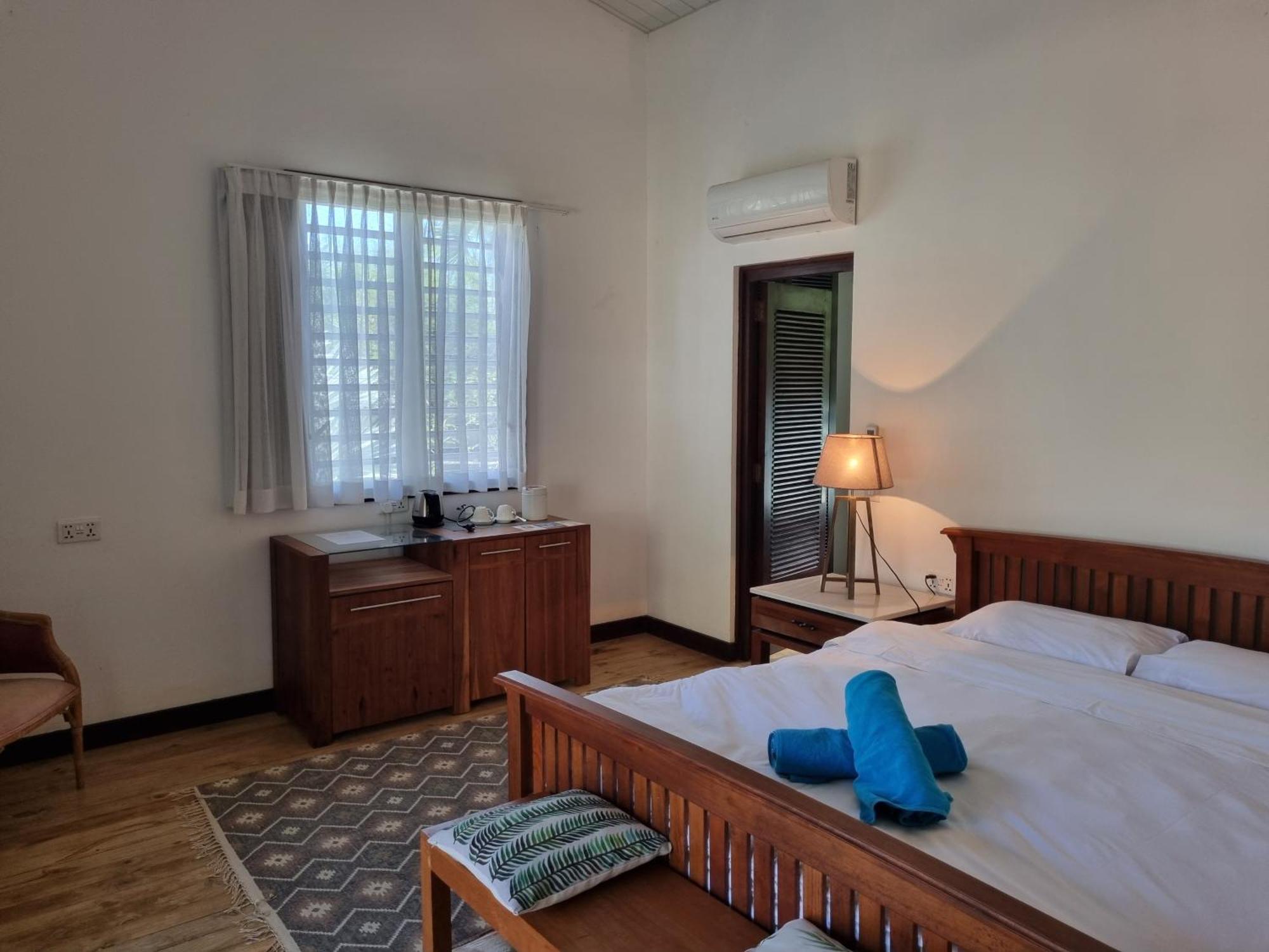Shanti Ghar Guest House Tamarin Exterior photo