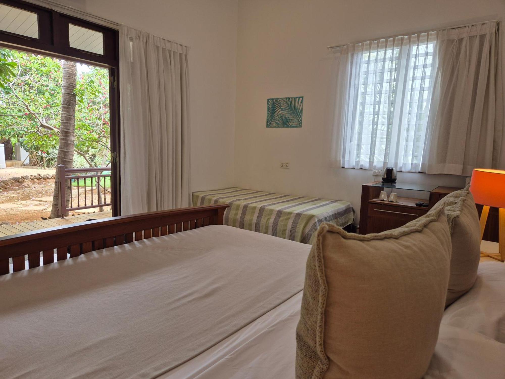 Shanti Ghar Guest House Tamarin Exterior photo