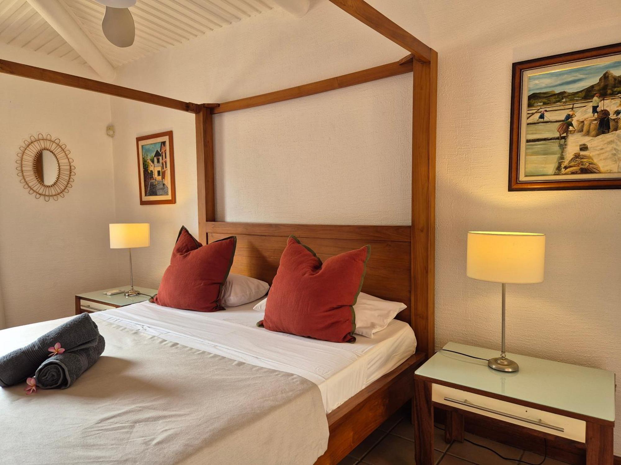 Shanti Ghar Guest House Tamarin Exterior photo