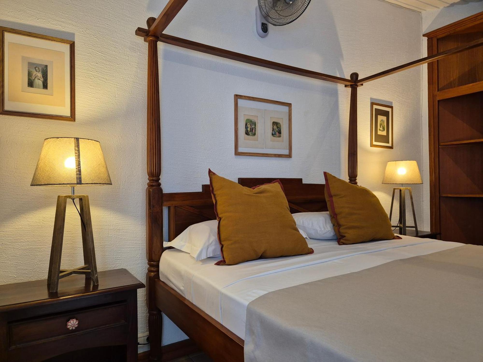 Shanti Ghar Guest House Tamarin Exterior photo