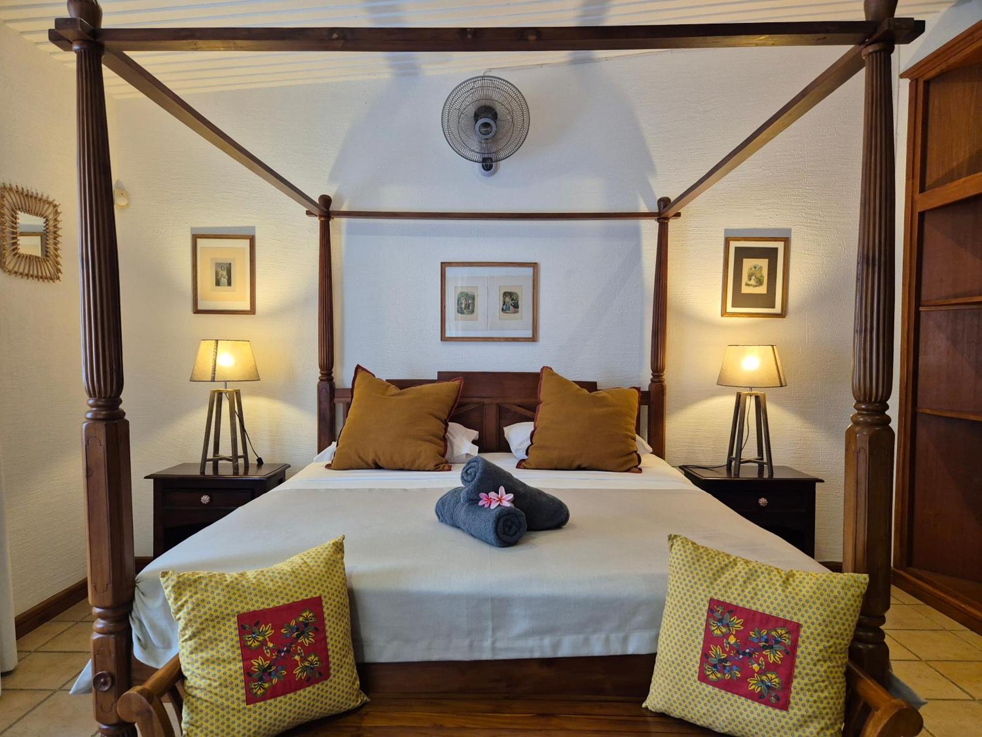 Shanti Ghar Guest House Tamarin Exterior photo